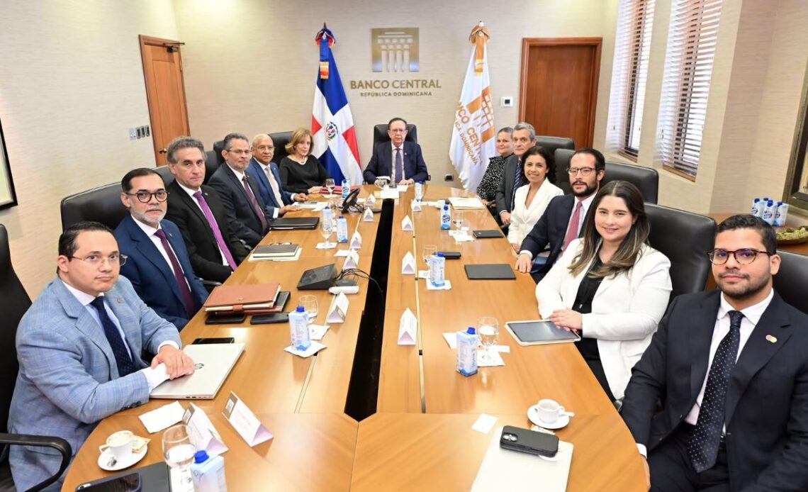 Banco Central Dominicano Desarrolla Plataforma de Pagos Instantáneos 24/7