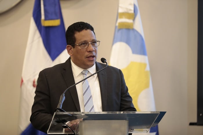 Carlos Pimentel justifica su ausencia en audiencia del caso Intrant por compromisos internacionales