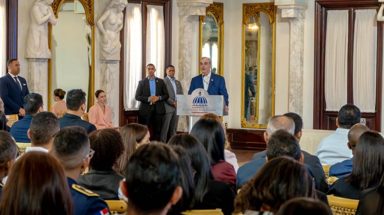 El Gobierno dominicano introduce "Eficompras", la primera tienda virtual estatal