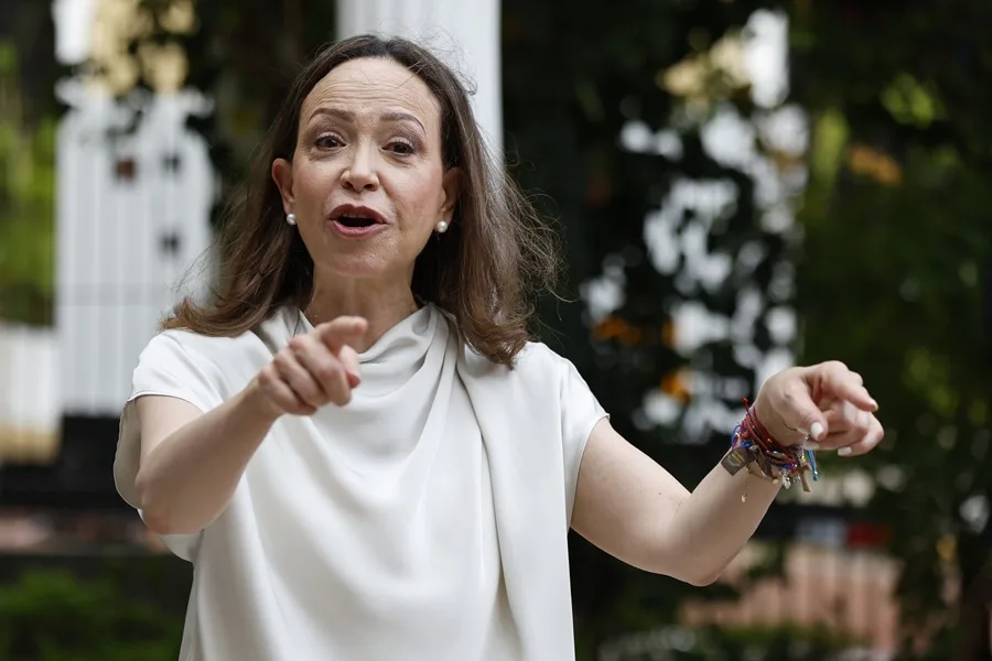 María Corina Machado Extiende Felicitación a Ito Bisonó por su Nombramiento como Canciller