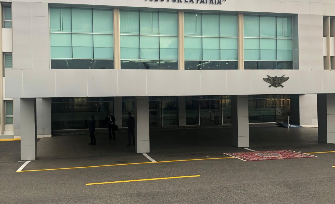Ministerio de Defensa Anuncia Reestructuración en Dependencias Clave