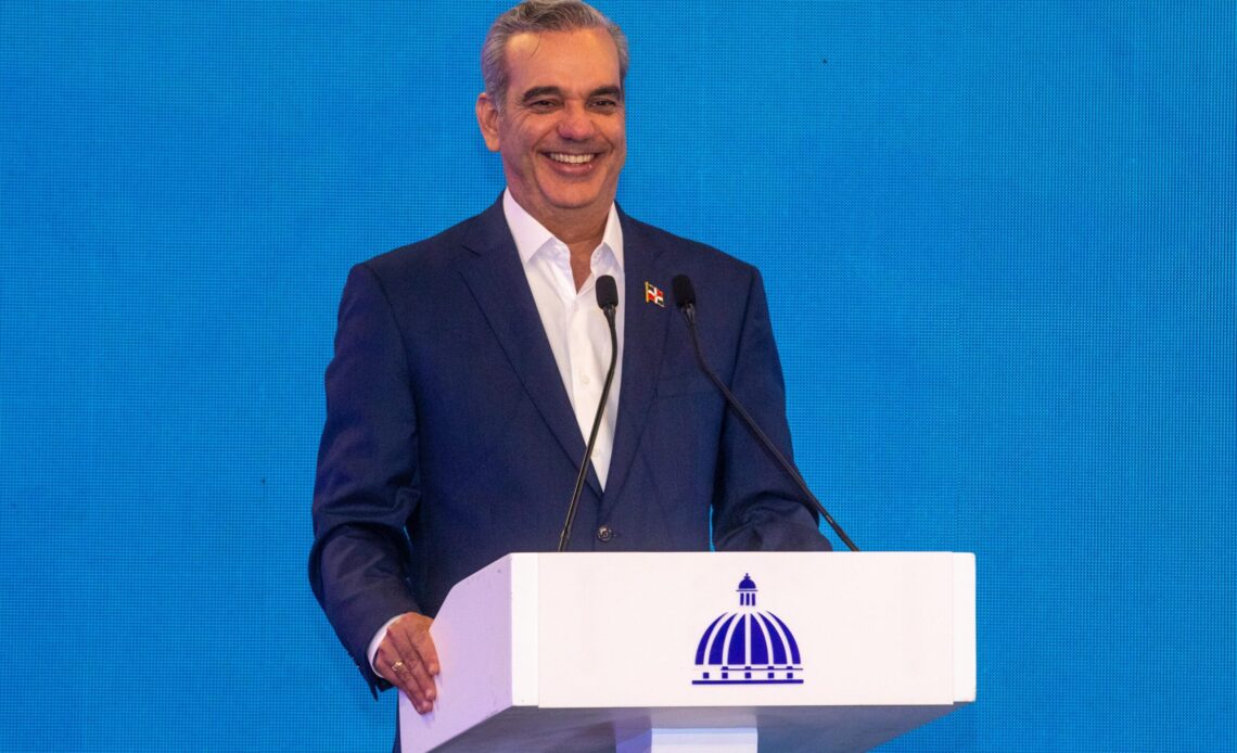 Presidente Abinader Elogia a Marileidy Paulino Tras su Victoria en Juegos Centroamericanos