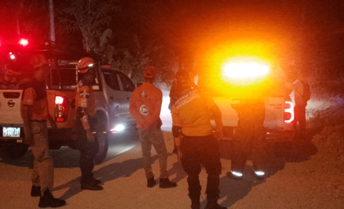Cinco Pescadores Extraviados en Tamboril Son Rescatados Exitosamente