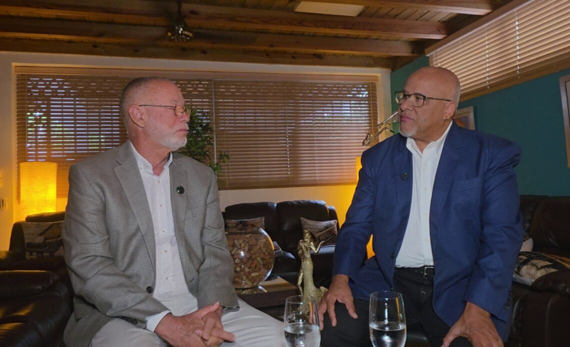 José Izquierdo de la Fuerza del Pueblo Propone Candidatura Vicepresidencial de Santiago para 2028