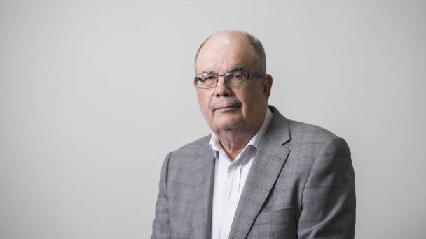 Roberto Cassá Respalda el Contenido Histórico de los Libros de Texto del Ministerio de Educación