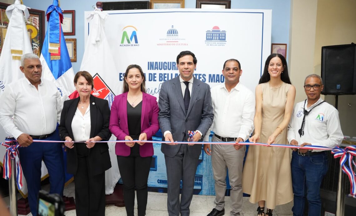 Mao inaugura Escuela de Bellas Artes, expandiendo la educación artística en Valverde