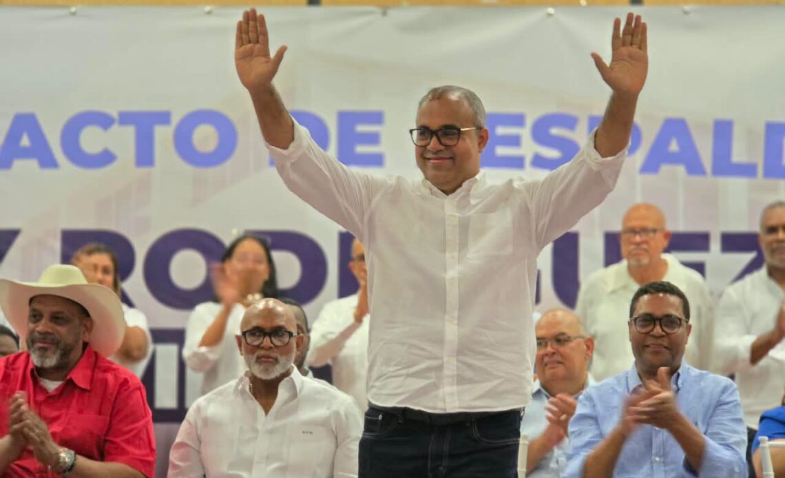 Líderes Políticos y Gubernamentales de Dajabón Apoyan Candidatura Presidencial de David Collado