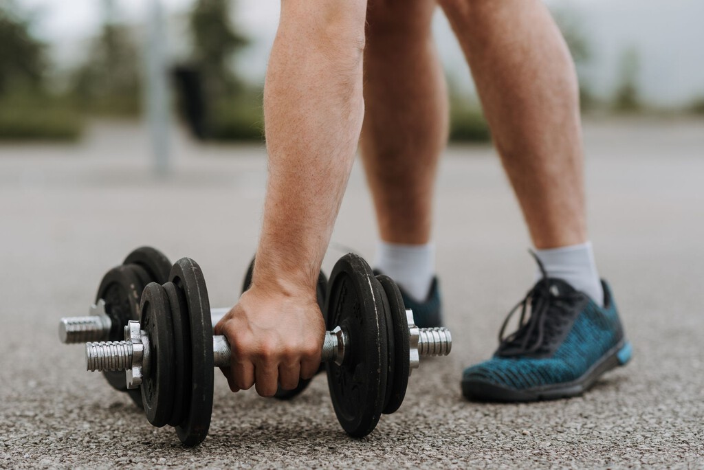 Estudio revela la duración óptima de entrenamiento de fuerza para prolongar la vida