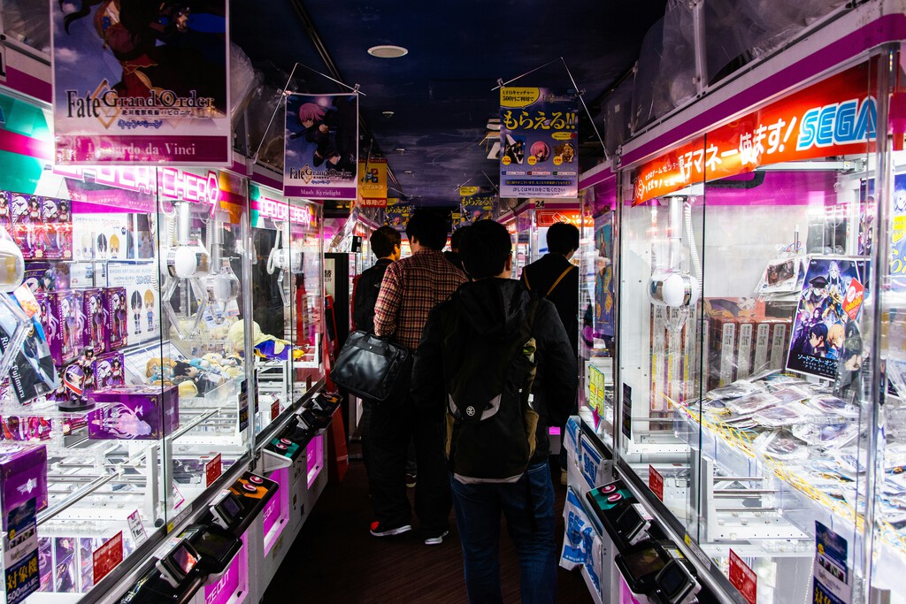 Entrenadores en Máquinas de Gancho de Japón: Estrategia, Consumo y el Lado Oscuro del Juego
