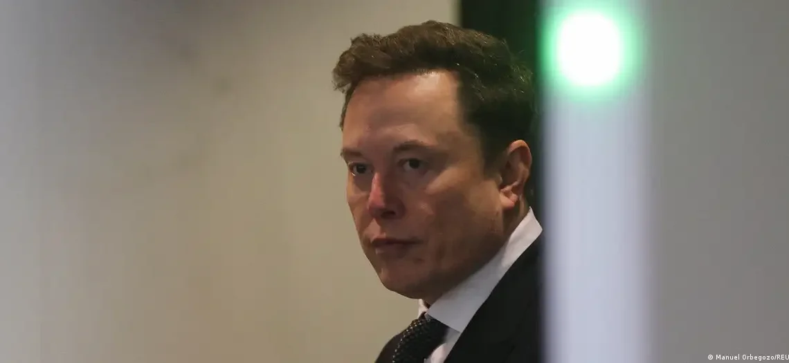 Elon Musk Considera Acciones Legales Contra Documental Biográfico por Presunta Difamación