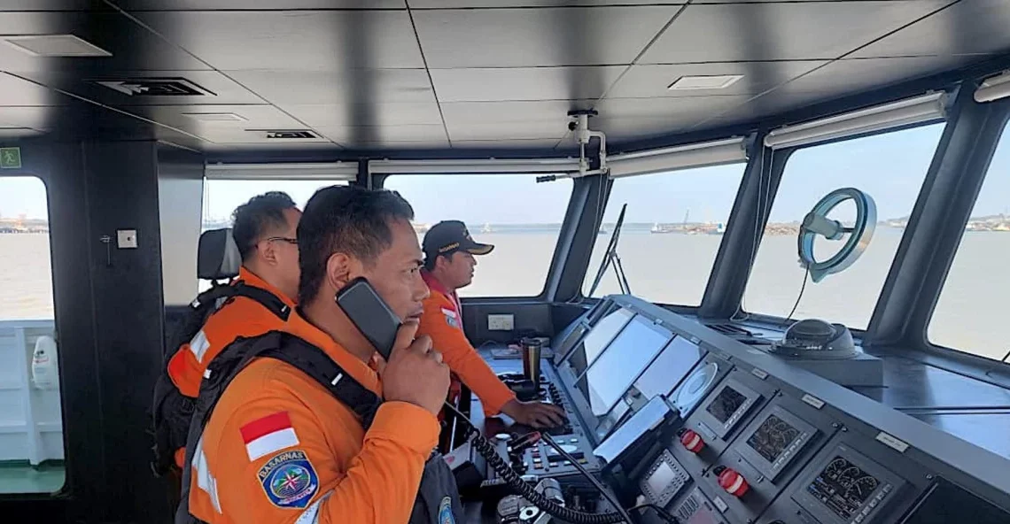 Ferry naufraga en Indonesia: Seis fallecidos y 130 personas desaparecidas