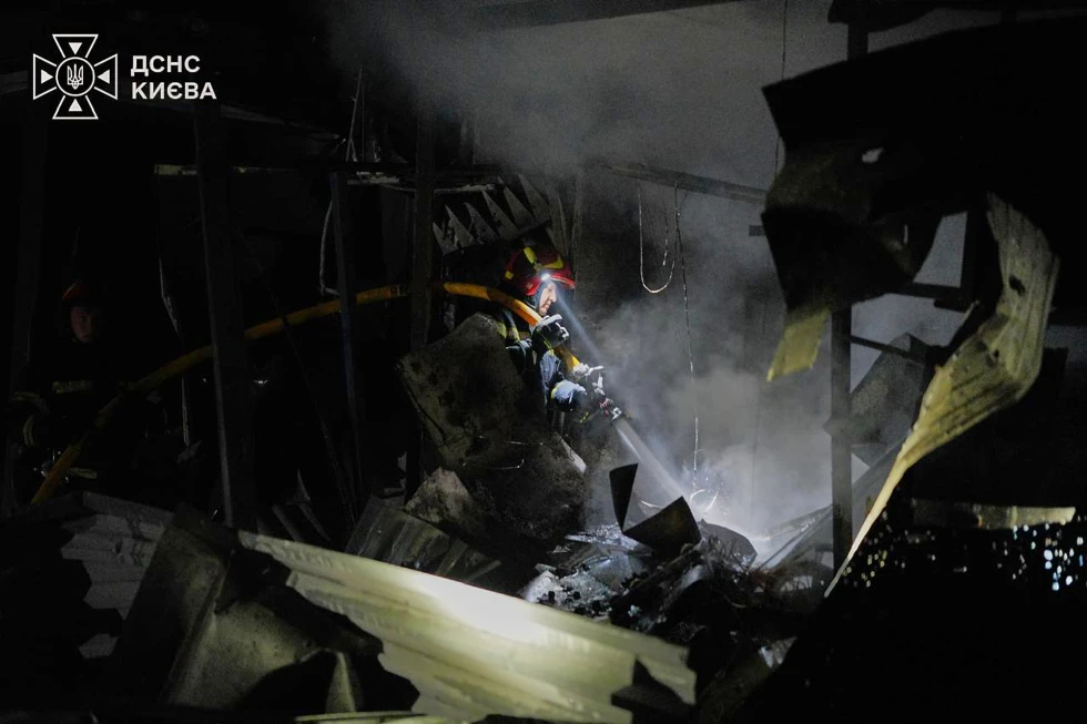 Ataques rusos contra Kiev dejan al menos 12 fallecidos en el sexto día consecutivo de ofensiva