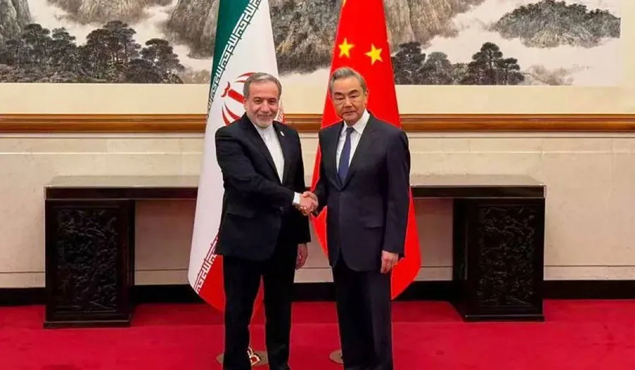 China insta a EE. UU. e Irán a reducir la tensión y restablecer el paso por Ormuz