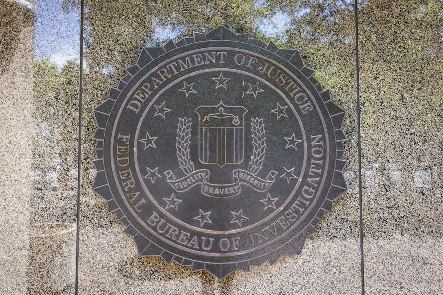 El FBI Investiga una Sospecha de Robo Cibernético de Información de su Personal
