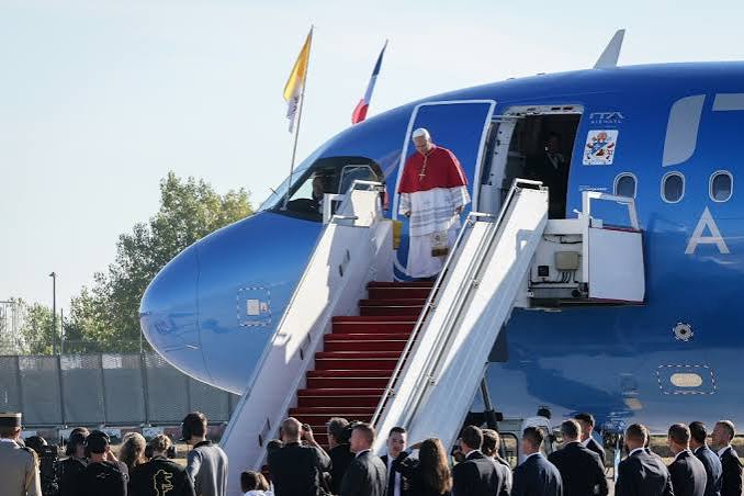 León XIV Realiza Visita Oficial a Francia Después de 18 Años