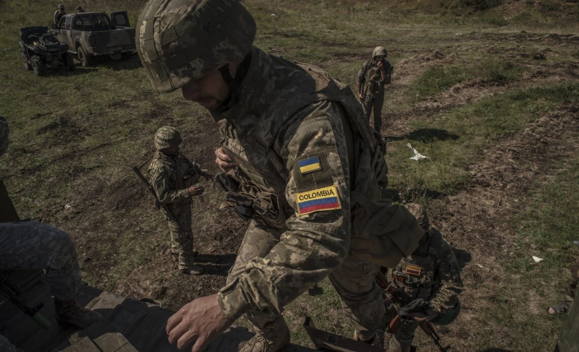 Rusia Afirma que Más del 40% de Combatientes Extranjeros en Ucrania Son de Latinoamérica