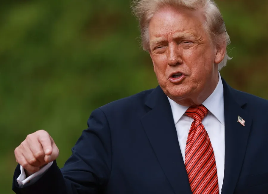 Trump Advierte Sobre un Posible Conflicto entre Argentina y Reino Unido por las Malvinas