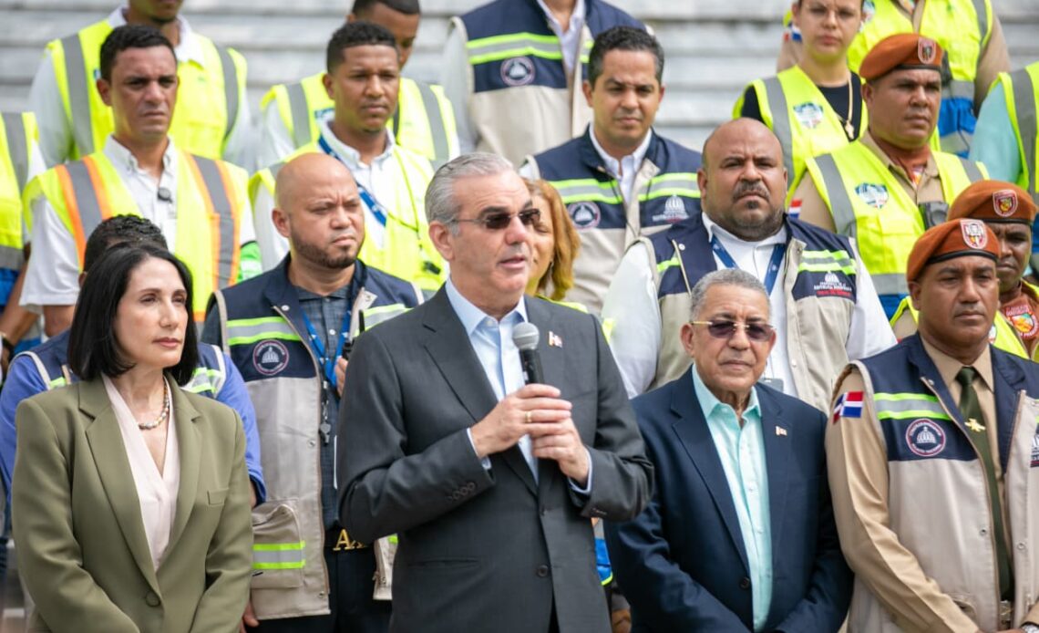 Abinader: "Debemos estar listos, aunque esperamos nunca tener que practicarlo"