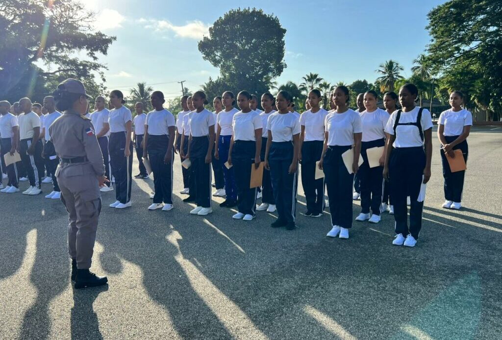 Cientos de aspirantes rechazados en academias militares por pruebas de cultura general y psicológicas