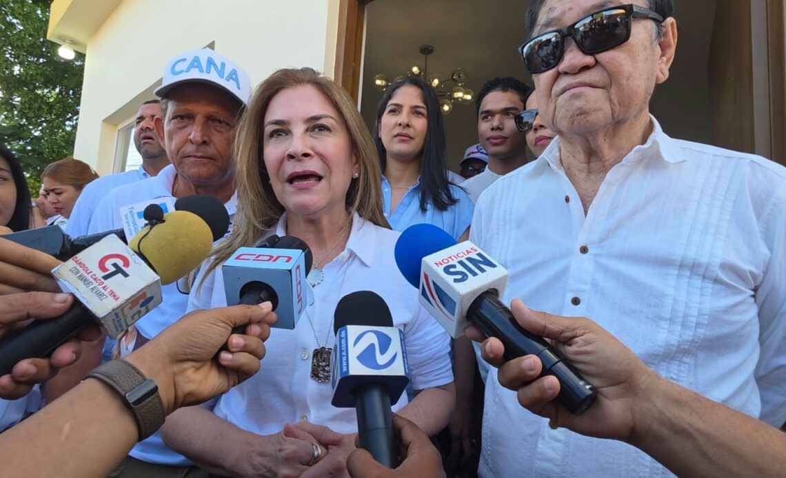 Carolina Mejía Propone un “Muro Económico” en Dajabón para Complementar la Verja Fronteriza