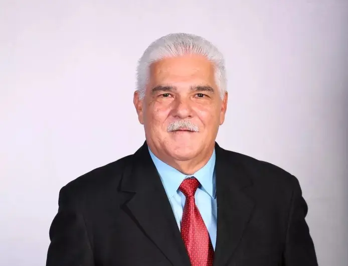 Muere el reconocido cronista de arte Claudio Concepción por neumonía