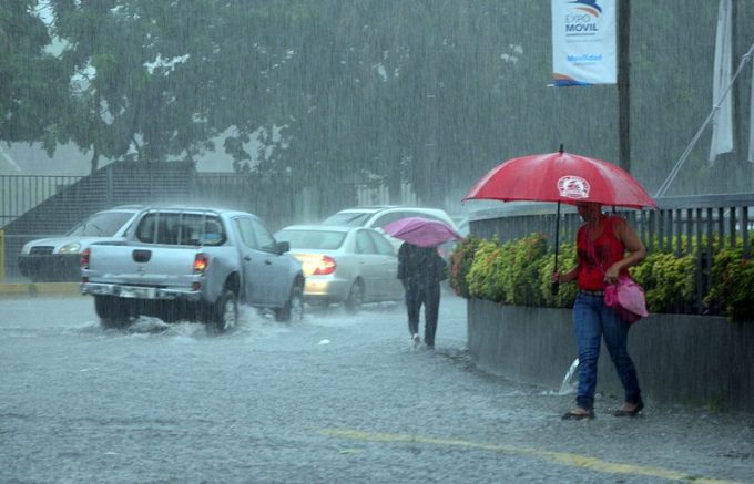 Pronostican Lluvias y Actividad Eléctrica en Diversas Provincias para la Tarde de Hoy