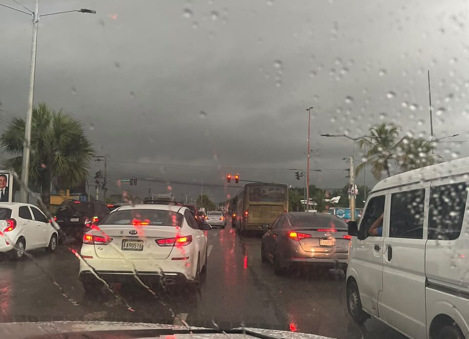 Indomet: Pronóstico de Lluvias Matutinas y Tormentas Vespertinas en Diversas Regiones del País