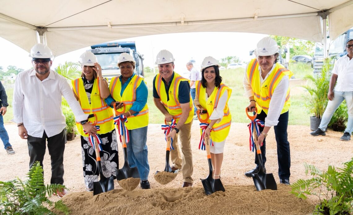 MIVED Comienza Construcción de 400 Nuevas Viviendas en Las Acacias III con una Inversión de RD?,152 Millones