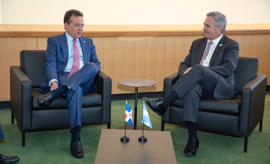República Dominicana y Argentina Firman Acuerdo para Impulsar Conectividad Aérea y Comercio