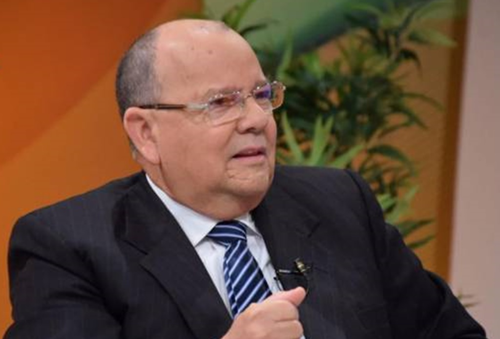 Exadministrador bancario tilda de "error" arancel del 99% al arroz estadounidense y exige su anulación