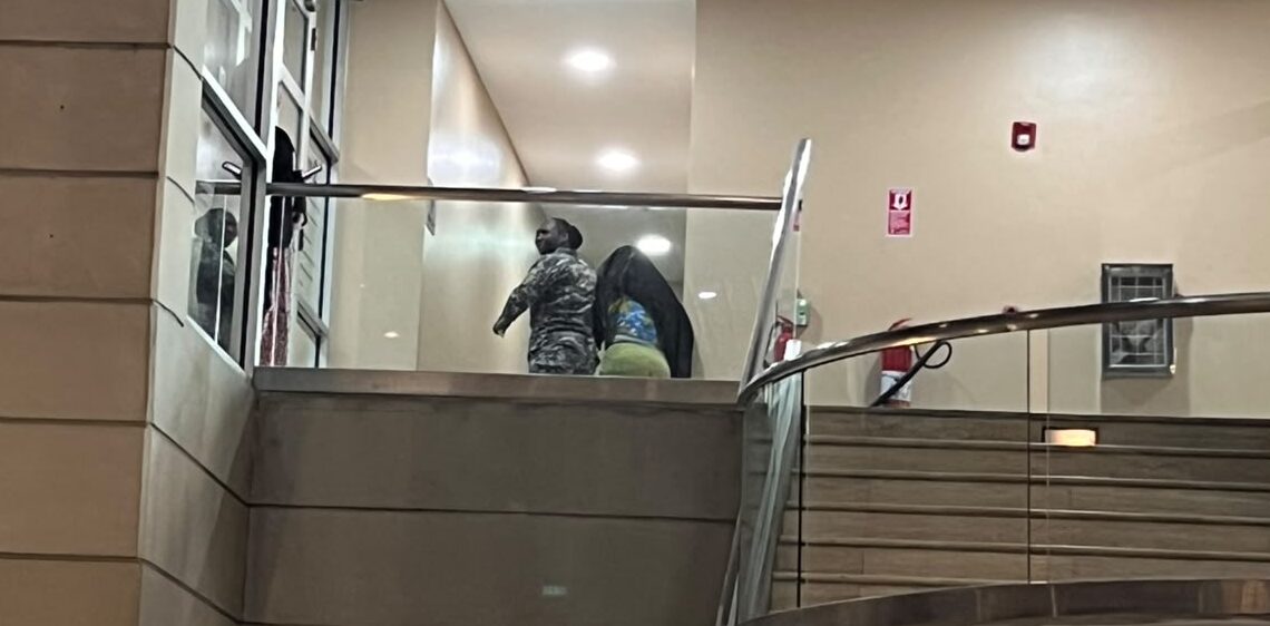 Proceso de Interrogatorio Sigue para Implicados en Caso SeNaSa 2.0; Parte de los Detenidos Trasladados a Ciudad Nueva