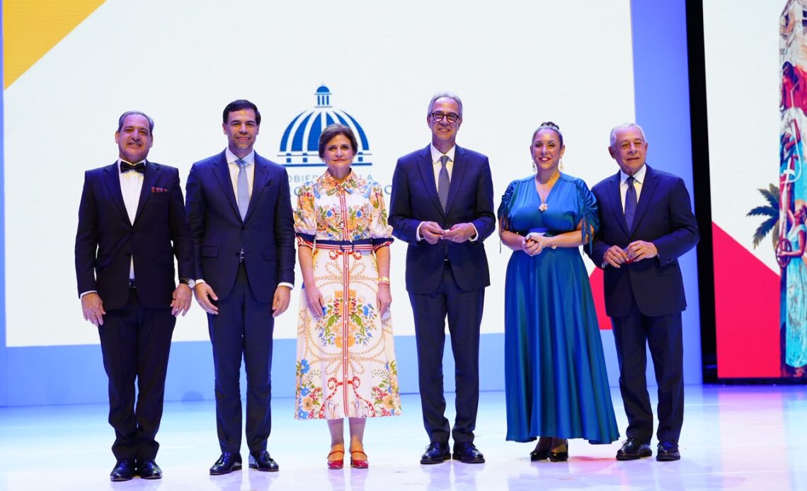Inauguración de la Feria Internacional del Libro 2026 destaca a Panamá y rinde homenaje a José Mármol
