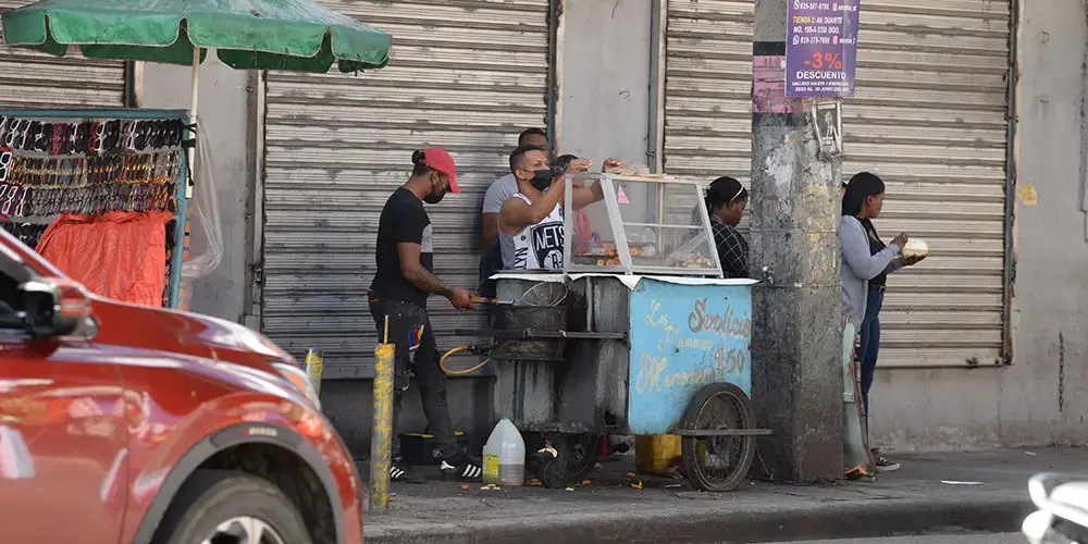 La informalidad laboral en República Dominicana disminuye ligeramente, pero persiste en niveles elevados