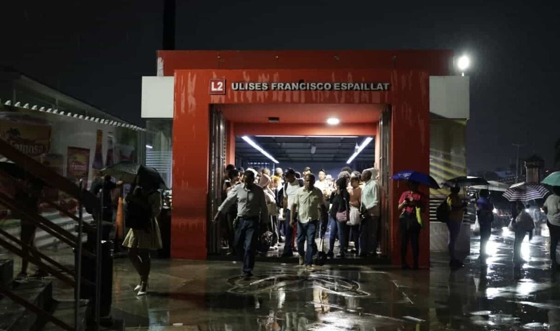 EMT Ofrece Tramos Gratuitos en la Línea 2 del Metro por Falla Eléctrica