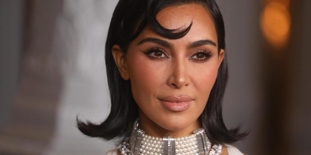 Kim Kardashian requiere intervención esofágica y expresa preocupación por antecedentes familiares de cáncer