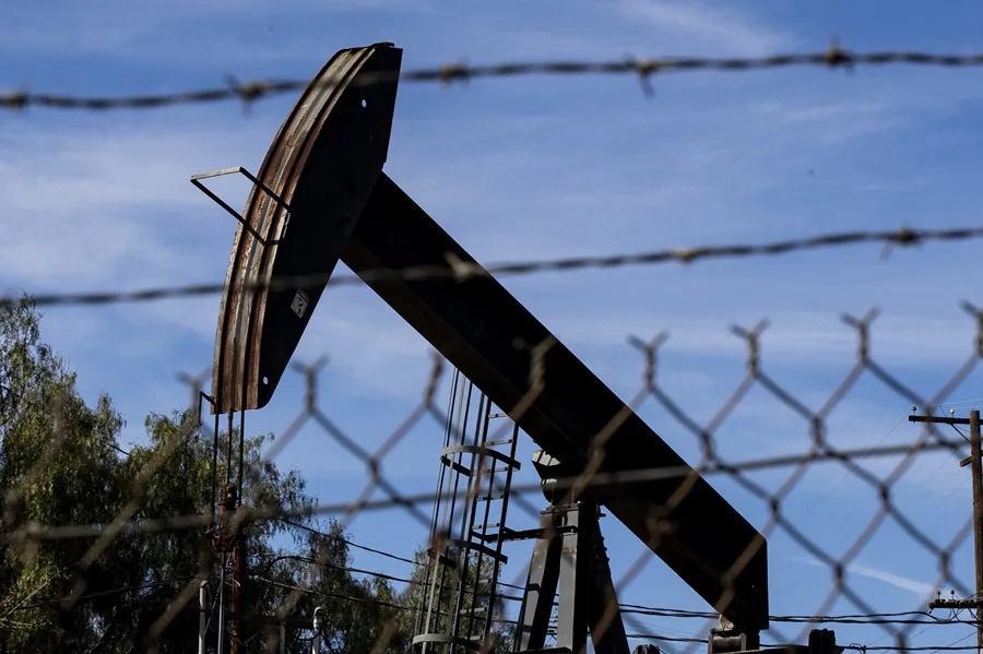 Los Ángeles Veta la Extracción de Petróleo y Gas, Proyectando el Cierre de 600 Pozos Operativos