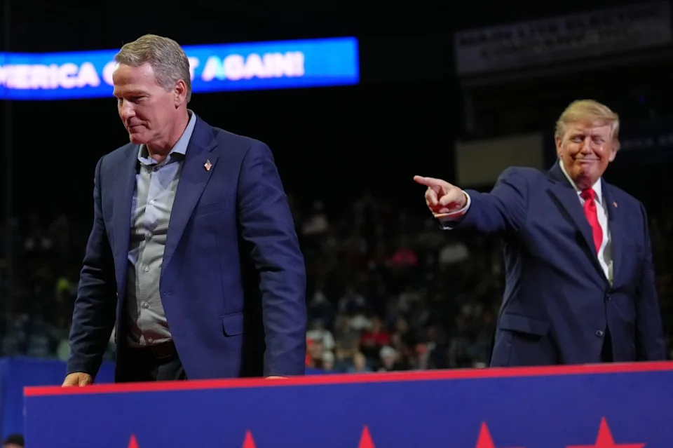 Trump Resalta el Físico de un Senador de Ohio en Llamado al Voto: “Posee un Trasero Impresionante”