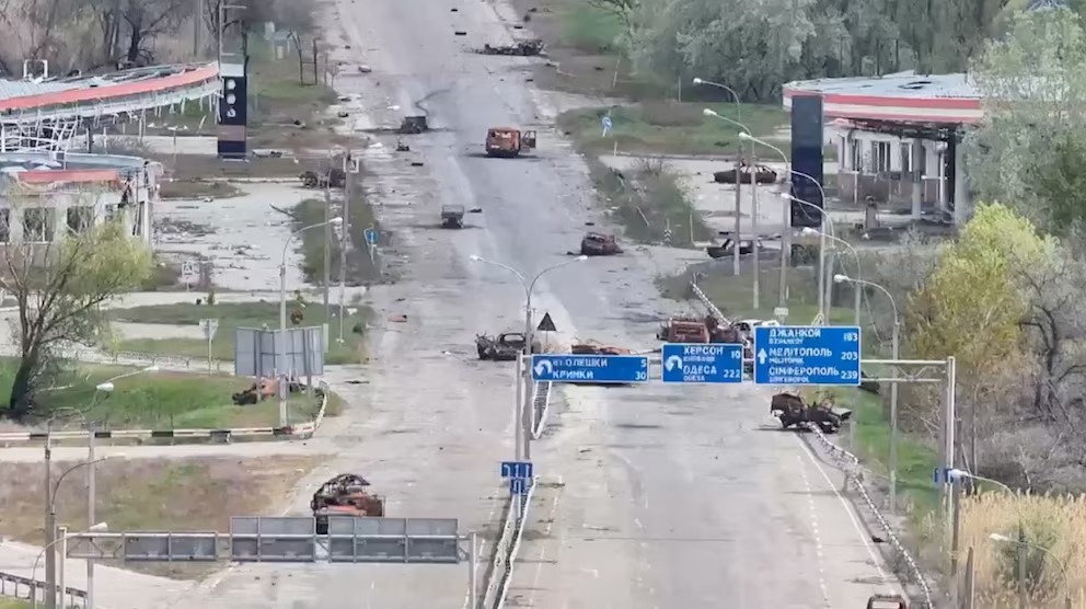 Rusia y Ucrania Implementan Tregua Humanitaria en Oleshky para Asistir a Civiles