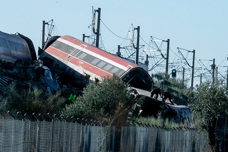 Colisión Fatal de Trenes en Toledo Deja Decenas de Muertos y Heridos
