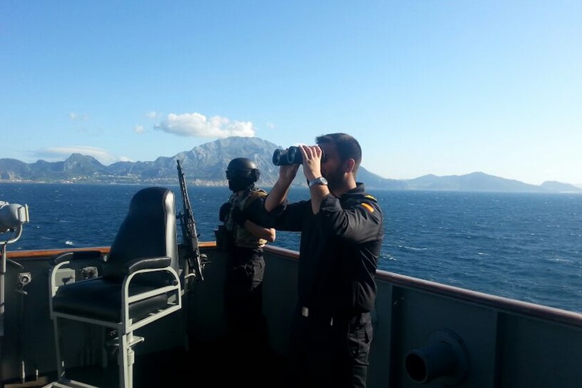 Marruecos Contempla Ampliar su Feria Militar Hacia el Mar, Generando Posible Competencia con España en el Estrecho