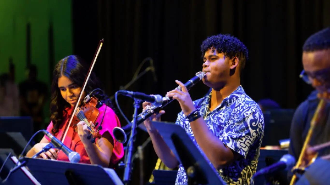 Abierta Convocatoria para Jóvenes Músicos al Programa Berklee en Santo Domingo 2027