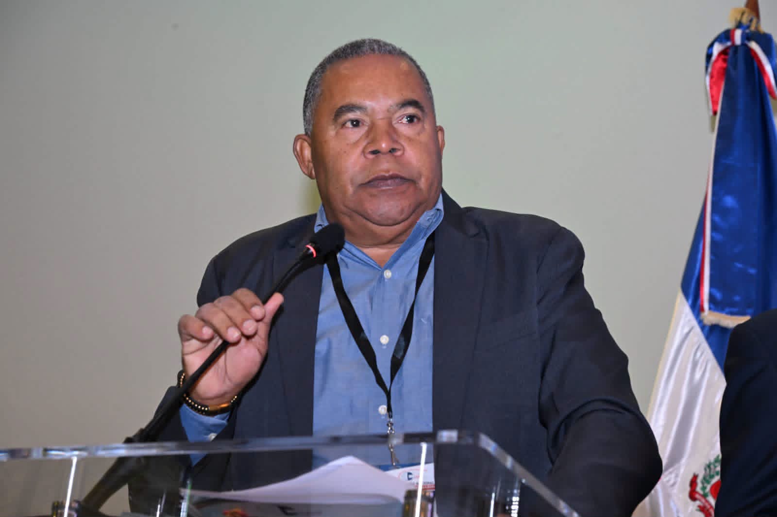Docentes exigen al Ministerio de Educación el pago de incentivos por evaluación de desempeño
