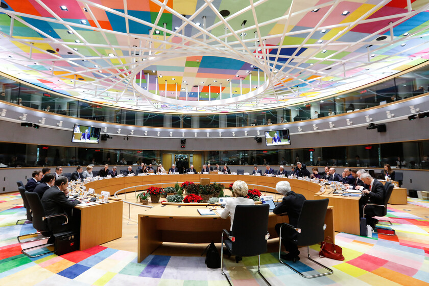 La Unión Europea considera flexibilizar el RGPD para el entrenamiento de IA con datos personales