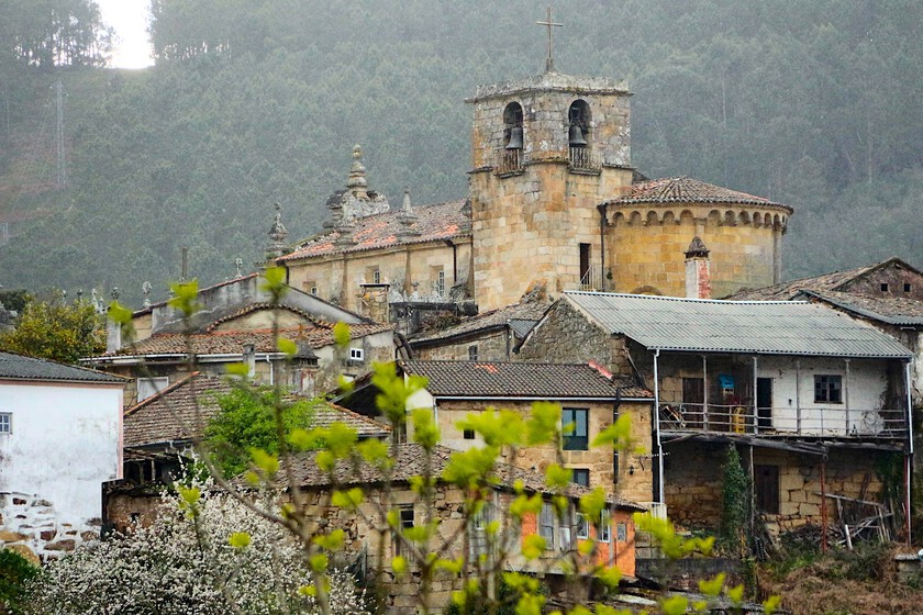 Pueblos de Ourense Buscan Emprendedores para Revitalizar Negocios y Fomentar la Repoblación