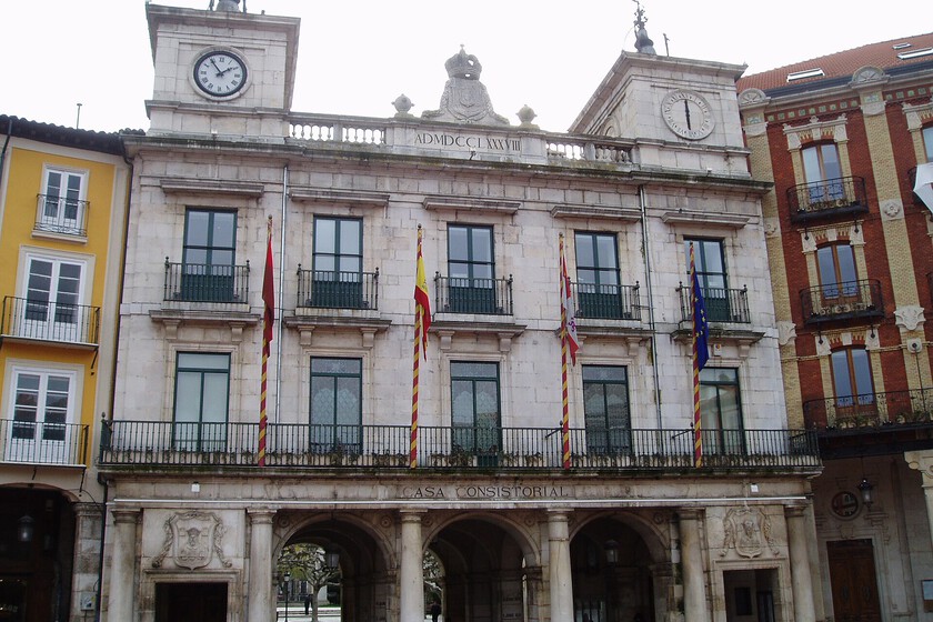 El Ayuntamiento de Burgos Reclama Salarios Indebidos a Empleado Ausente Vía BOE