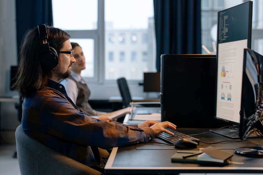 El Impacto de la IA en el Empleo Español: Un Análisis de las Profesiones Más Expuestas