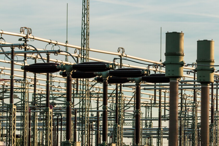 España Invierte en "Compensadores Síncronos" para Reforzar la Estabilidad de su Red Eléctrica y Prevenir Apagones