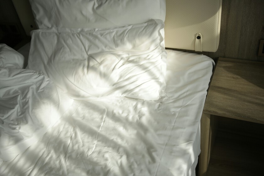 La ciencia desaconseja hacer la cama inmediatamente: ¿Por qué es mejor esperar?
