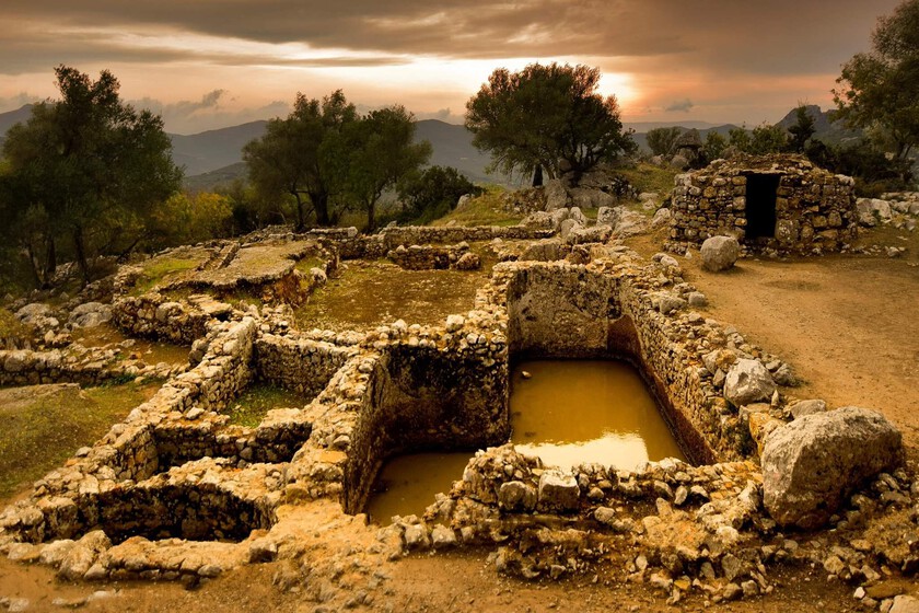 Un Hacendado Gaditano Adquirió un Cerro por Intuición y Descubrió una Ciudad Romana Completa