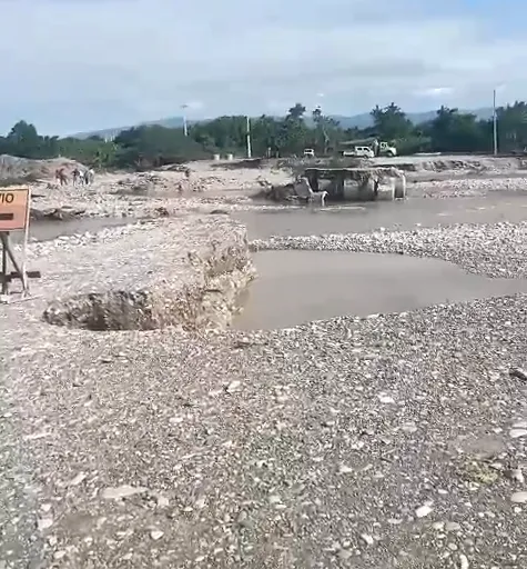 Ciudadano alerta sobre supuesta detención de obra en puente del río Tábara desde 2020